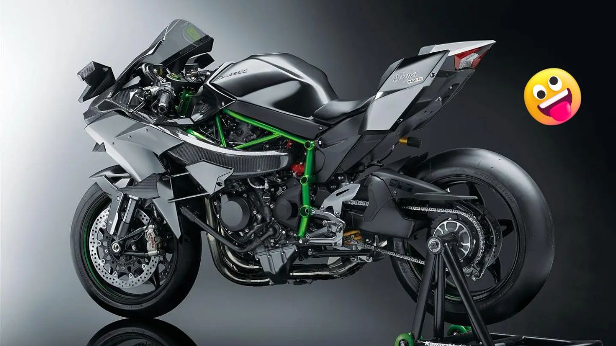 Kawasaki Ninja H2R Bike