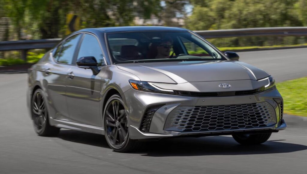 Toyota Camry 2025